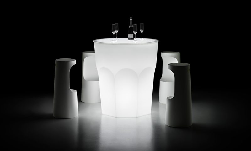 Cuba Libre table